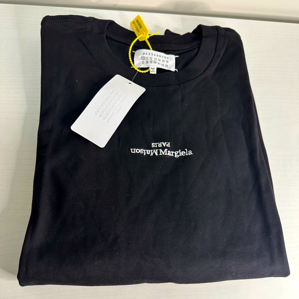 Men’s T-shirt size large